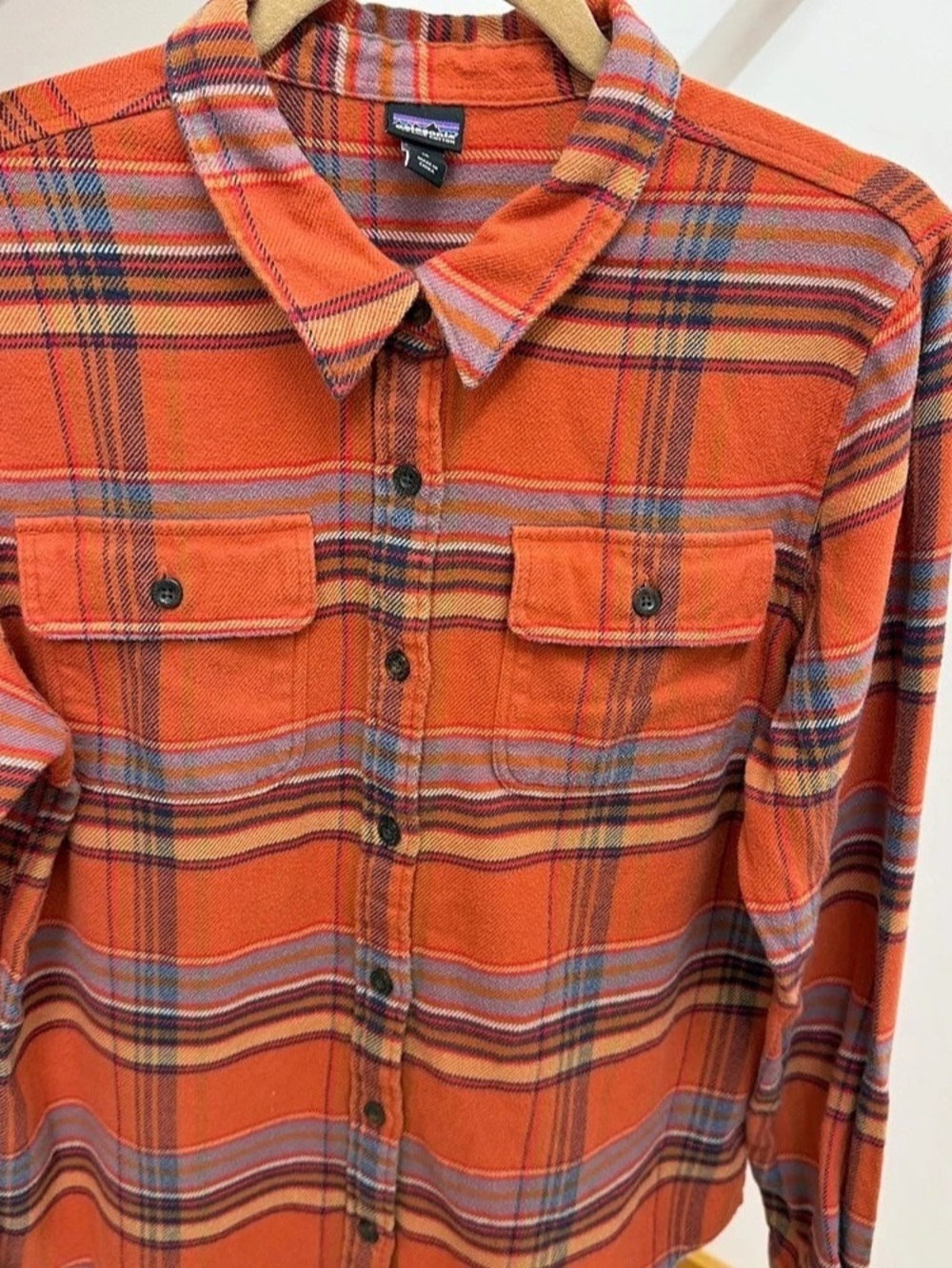 Patagonia Women’s Long-Sleeved Organic Cotton Fjord Flannel Shirt - Medium